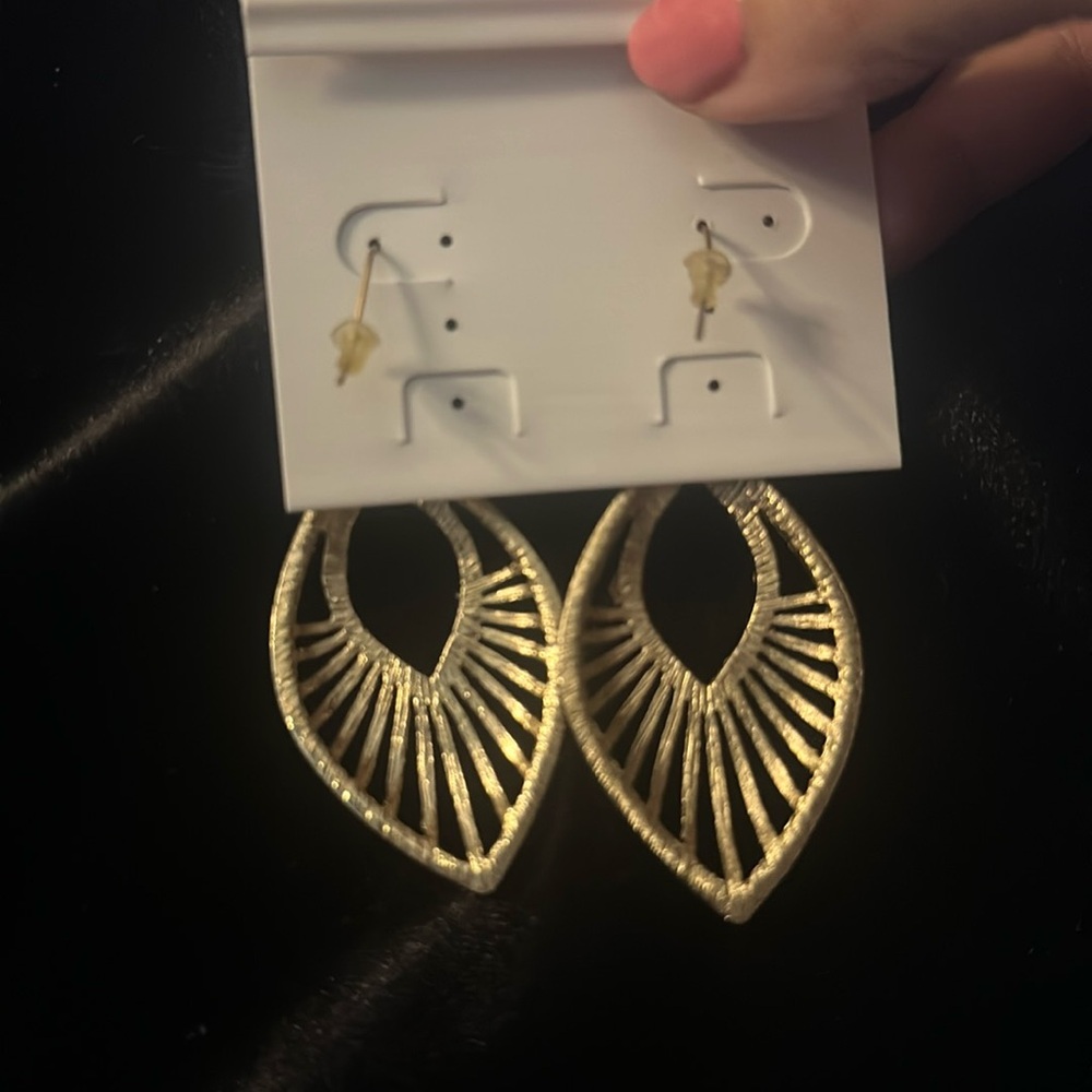 Premier Designs Large Dangle Statement Earrings - image 2